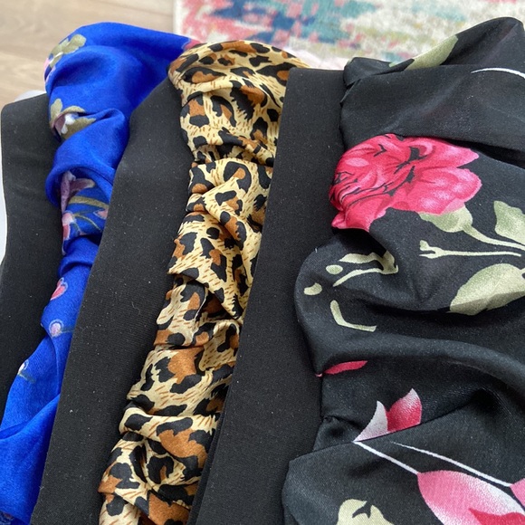 3 Satin Bonnets - Picture 4 of 4